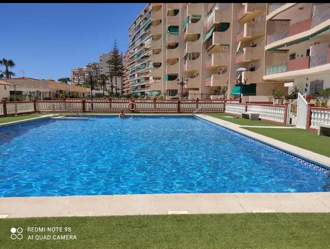 Apartamento Reformado En Primera Linea De Playa * Almuñécar
